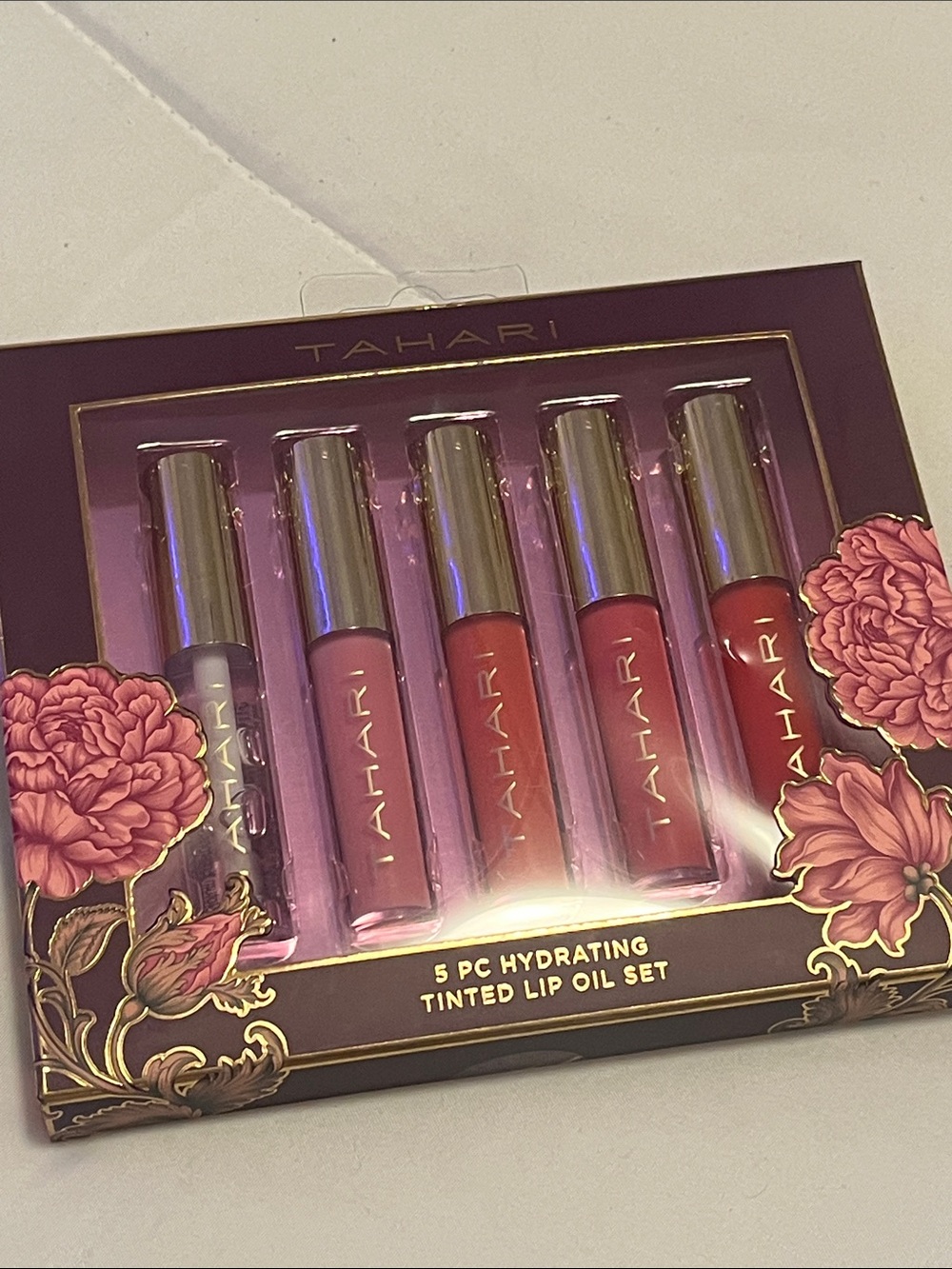 Tahari 5-Piece Hydrating Tinted Lip Oil Set – Clear, Pink & Red Shades NWT